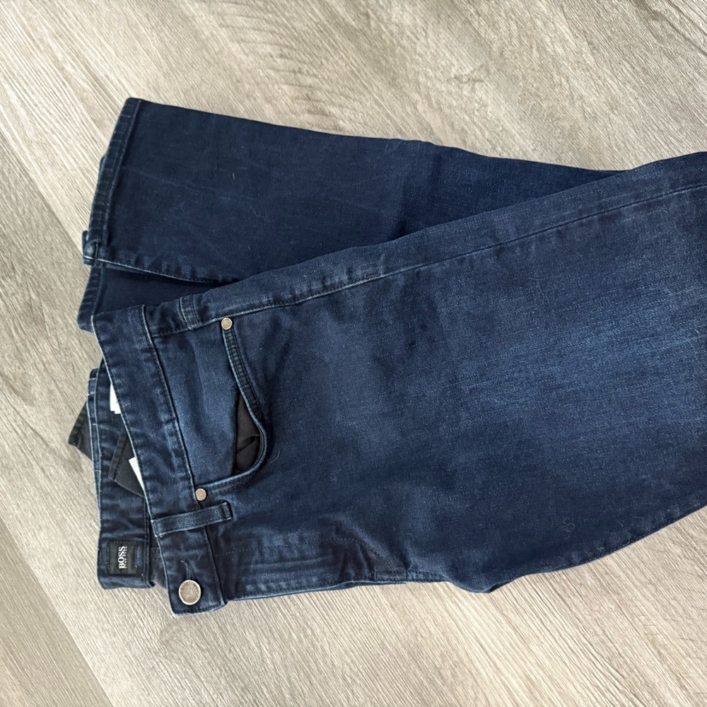 Hugo Boss Men's Dark Blue Straight Jeans